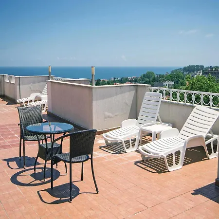 Two-bedroom In Byala Daire Byala (Varna)